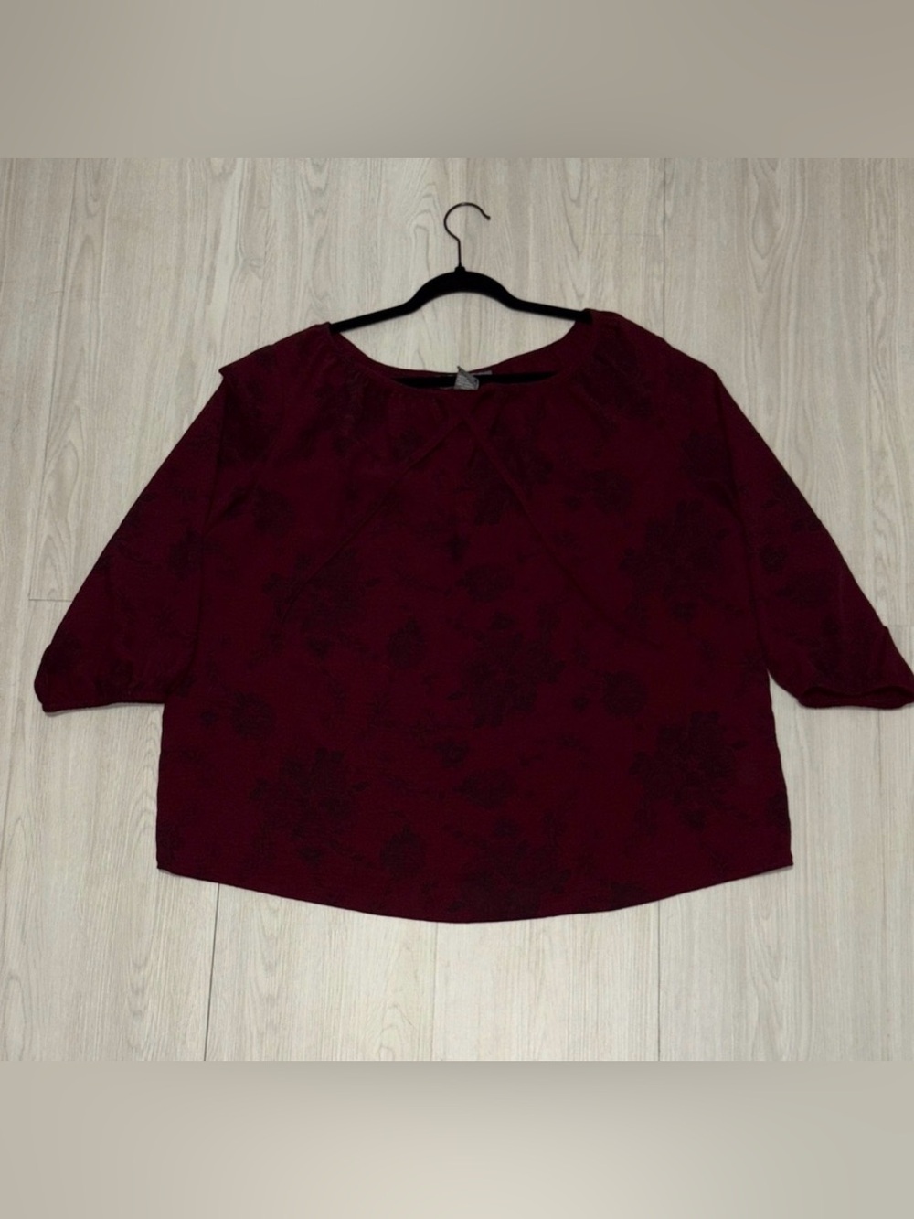OLIVIA & MARTIN Elegant Burgundy Women's Top 1x